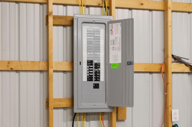 2190 Lily Road, London, KY 40744