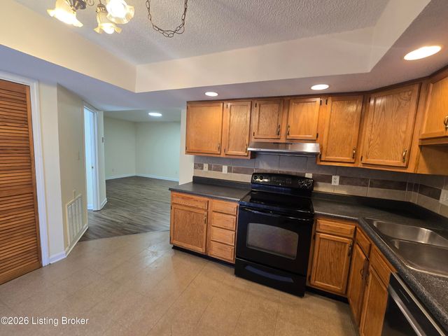 6418 Venango Dr 4, Louisville, KY 40258