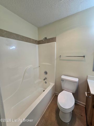 6418 Venango Dr 4, Louisville, KY 40258