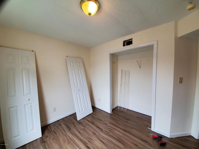 6418 Venango Dr 4, Louisville, KY 40258