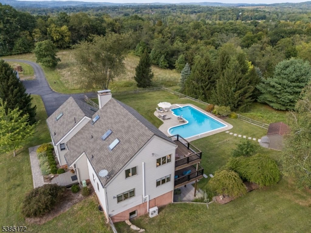 70 Sidney School Rd, Franklin Twp., NJ 08801