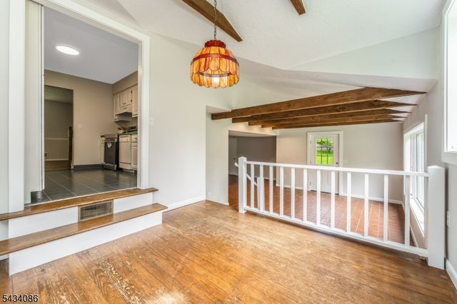 10 Lynnfield Ter, Lopatcong Twp., NJ 08865
