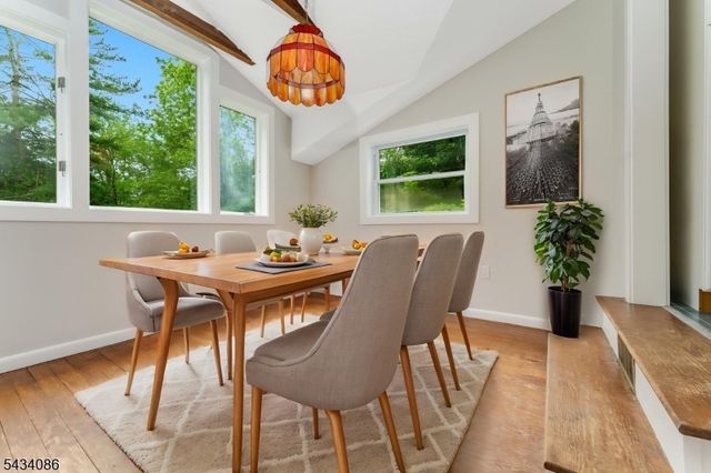 10 Lynnfield Ter, Lopatcong Twp., NJ 08865