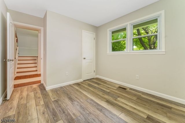 10 Lynnfield Ter, Lopatcong Twp., NJ 08865
