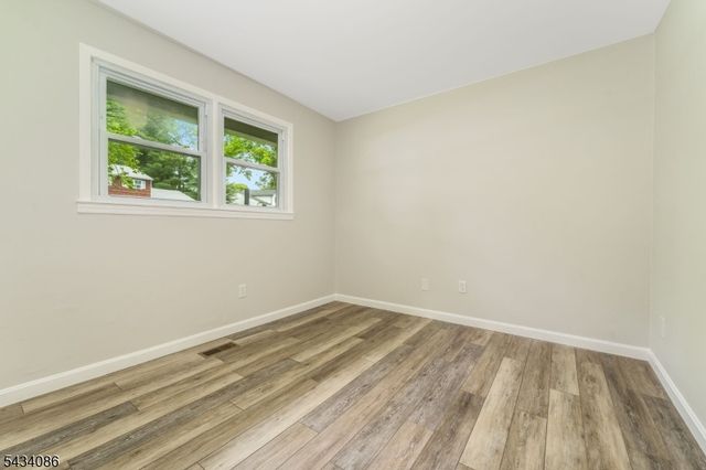 10 Lynnfield Ter, Lopatcong Twp., NJ 08865