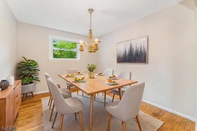 10 Lynnfield Ter, Lopatcong Twp., NJ 08865