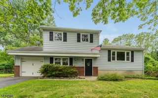 10 Lynnfield Ter, Lopatcong Twp., NJ 08865