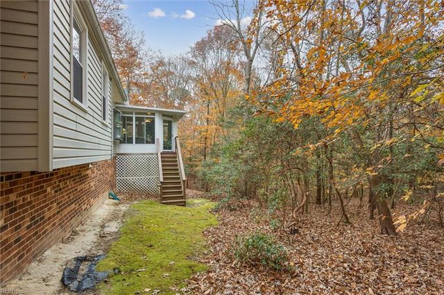 4640 Massena DR, Williamsburg, VA 23188