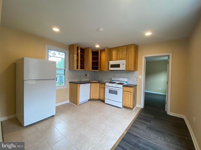 1633 SEXTON ST, Baltimore, MD 21230