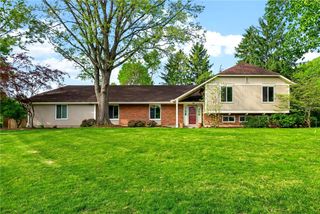 9019 Woodstream Lane, Centerville, OH 45458