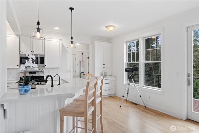 1159 Secret Place, Greenbank, WA 98253