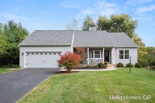 804 Meadowmeade Drive SE, Ada, MI 49301