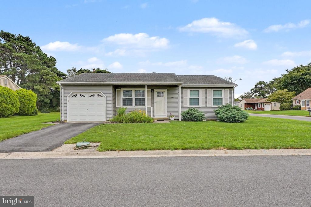 15 MILL ROAD, Whiting, NJ 08759