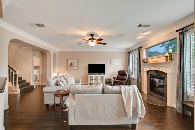 15918 Lake Loop Drive, Cypress, TX 77433