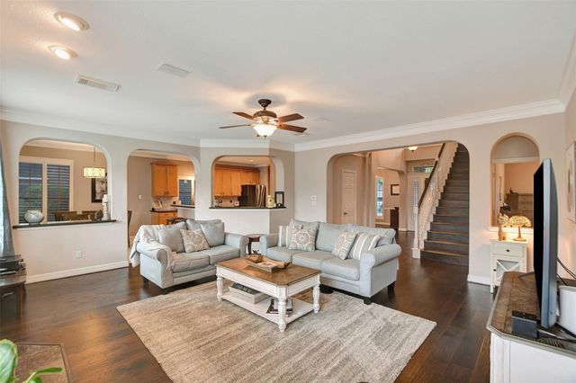 15918 Lake Loop Drive, Cypress, TX 77433