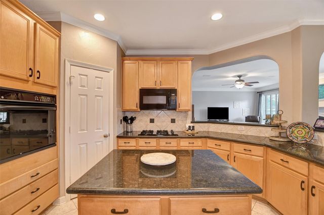 15918 Lake Loop Drive, Cypress, TX 77433