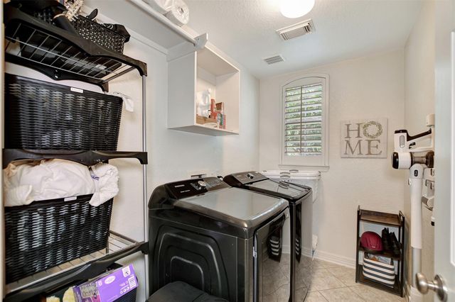 15918 Lake Loop Drive, Cypress, TX 77433