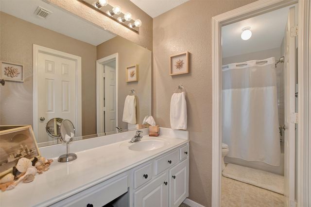 15918 Lake Loop Drive, Cypress, TX 77433