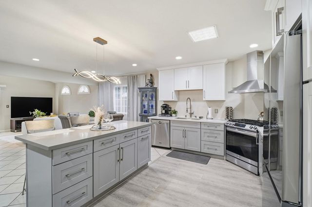 3020 San Andreas Dr, Union City, CA 94587