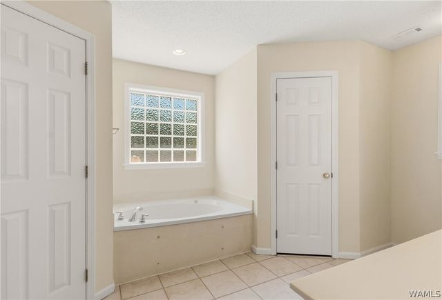 1423 Plantation, Tuscaloosa, AL 35405