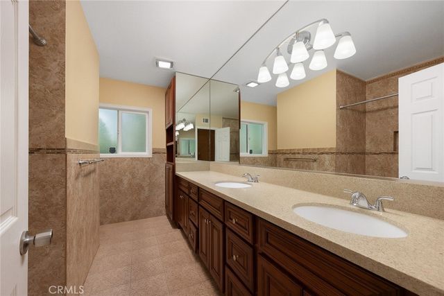 1011 Matilija, Glendale, CA 91202