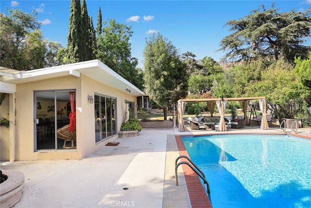 1011 Matilija, Glendale, CA 91202