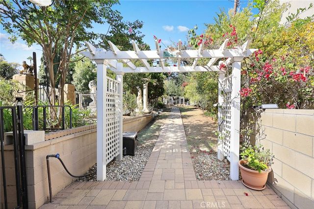 1011 Matilija, Glendale, CA 91202