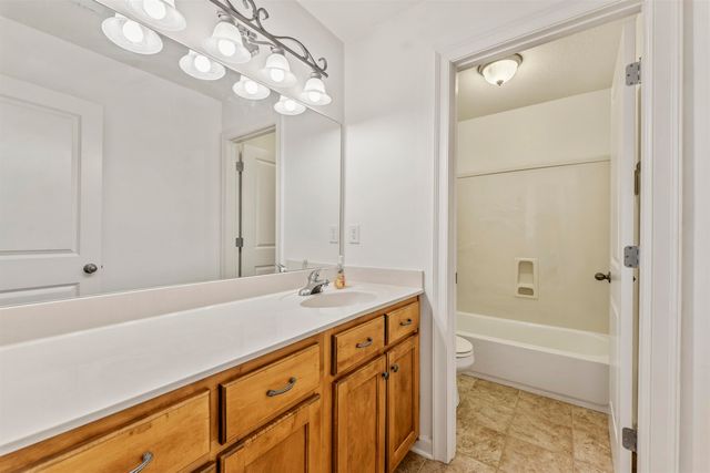 5350 EVERGREEN CREEK DR, Lakeland, TN 38002