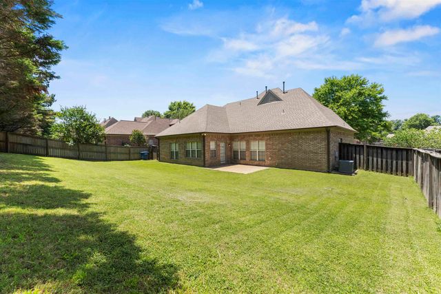 5350 EVERGREEN CREEK DR, Lakeland, TN 38002