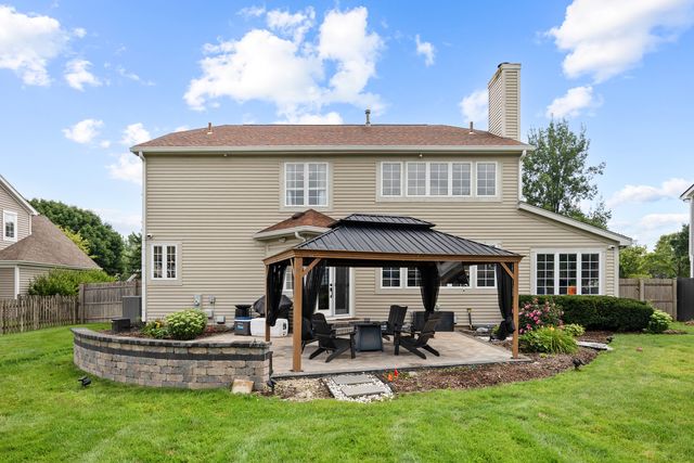 6290 Murifield Drive, Gurnee, IL 60031