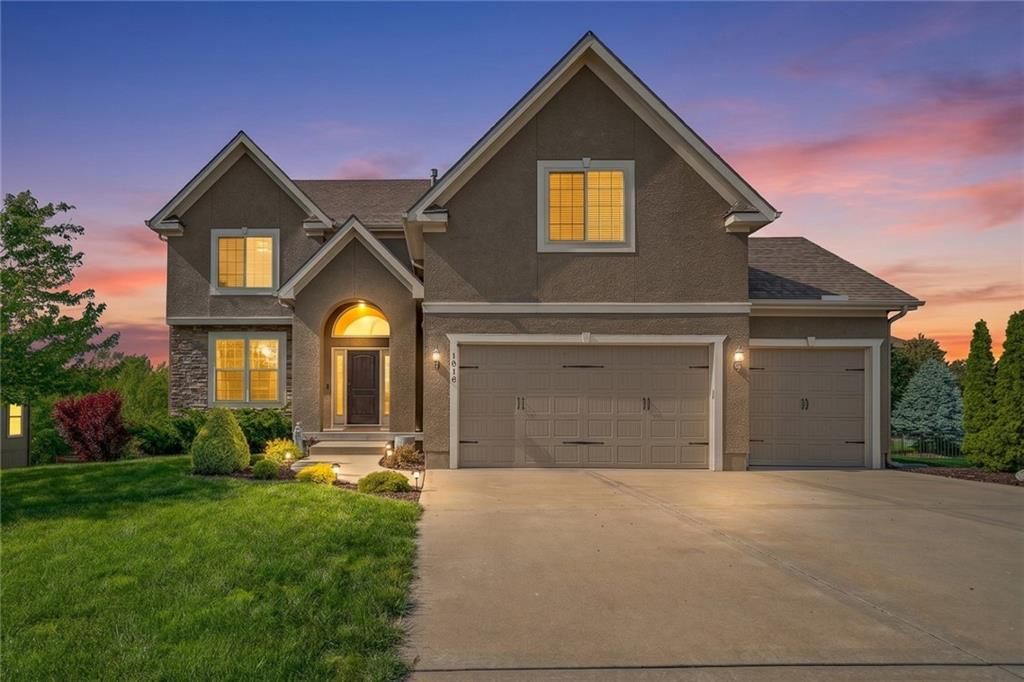1518 Creekmoor Drive, Raymore, MO 64083