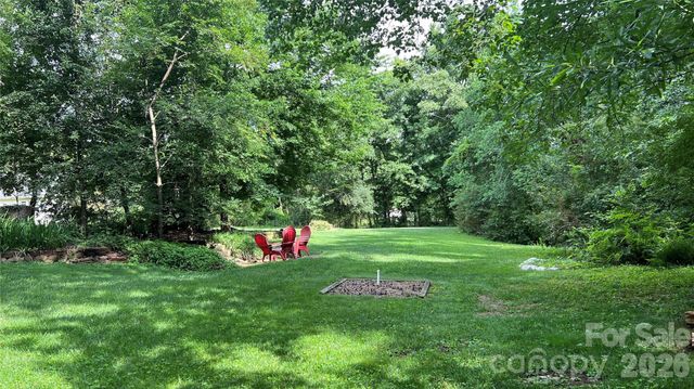 119 Country Meadow Lane, Kings Mountain, NC 28086