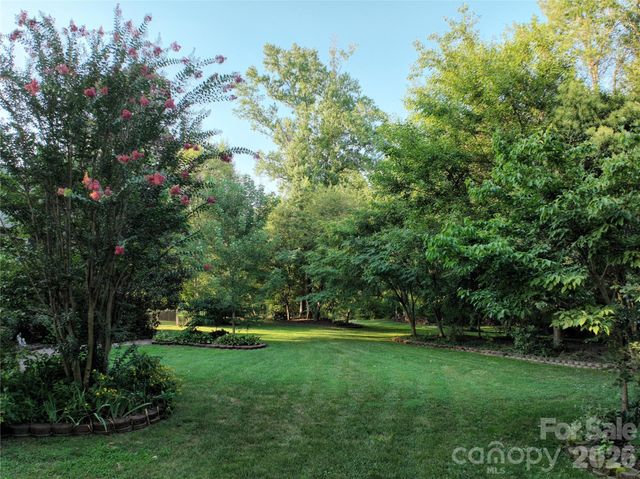 119 Country Meadow Lane, Kings Mountain, NC 28086