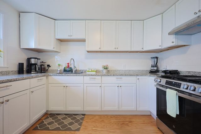 20 Beaconsfield Street, Lawrence, MA 01843