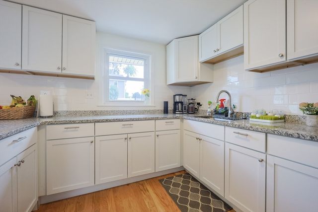 20 Beaconsfield Street, Lawrence, MA 01843