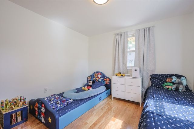 20 Beaconsfield Street, Lawrence, MA 01843