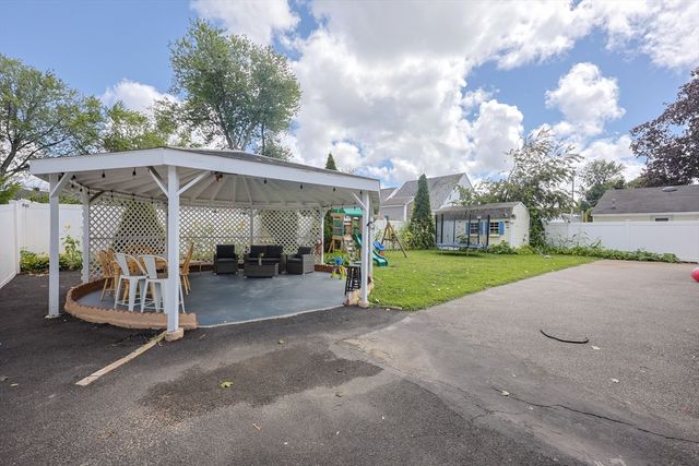 20 Beaconsfield Street, Lawrence, MA 01843