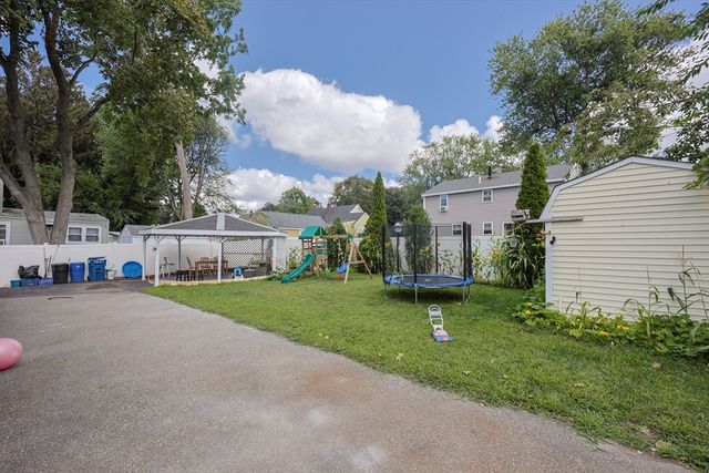20 Beaconsfield Street, Lawrence, MA 01843