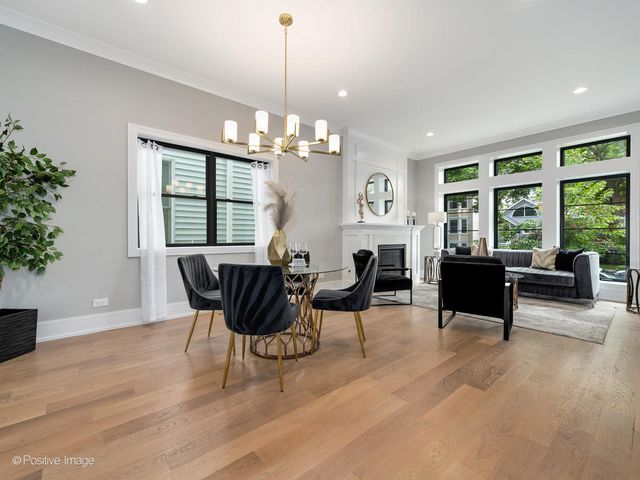 3015 N HAMILTON Avenue, Chicago, IL 60618