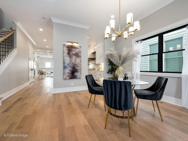 3015 N HAMILTON Avenue, Chicago, IL 60618