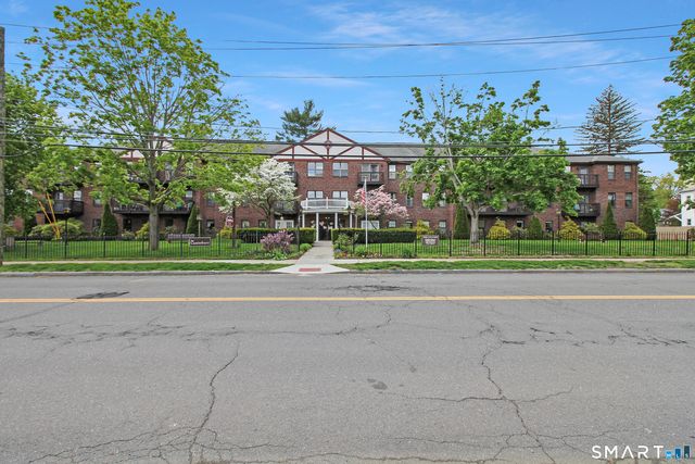 47 Highland Street 214, West Hartford, CT 06119