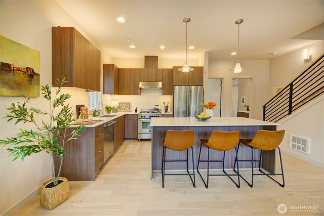 3834 California Avenue SW, Seattle, WA 98116