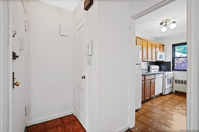 90-55 Shore Parkway 68, Howard Beach, NY 11414