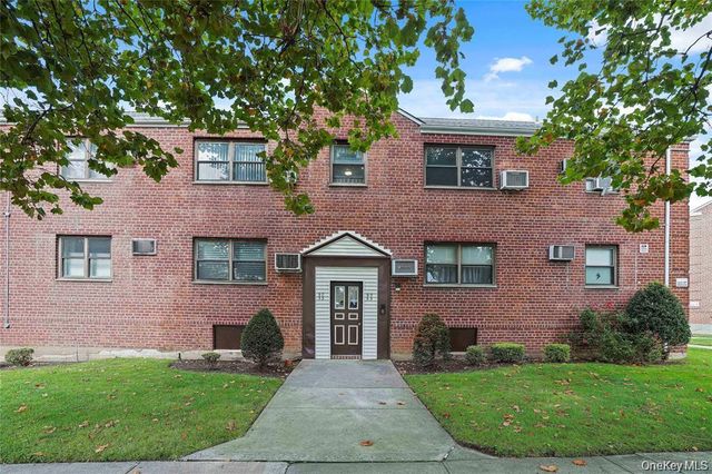 90-55 Shore Parkway 68, Howard Beach, NY 11414