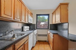 90-55 Shore Parkway 68, Howard Beach, NY 11414