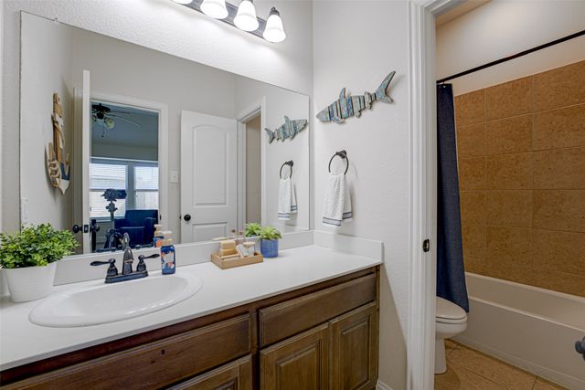 924 Mcgehee Court, Fate, TX 75087
