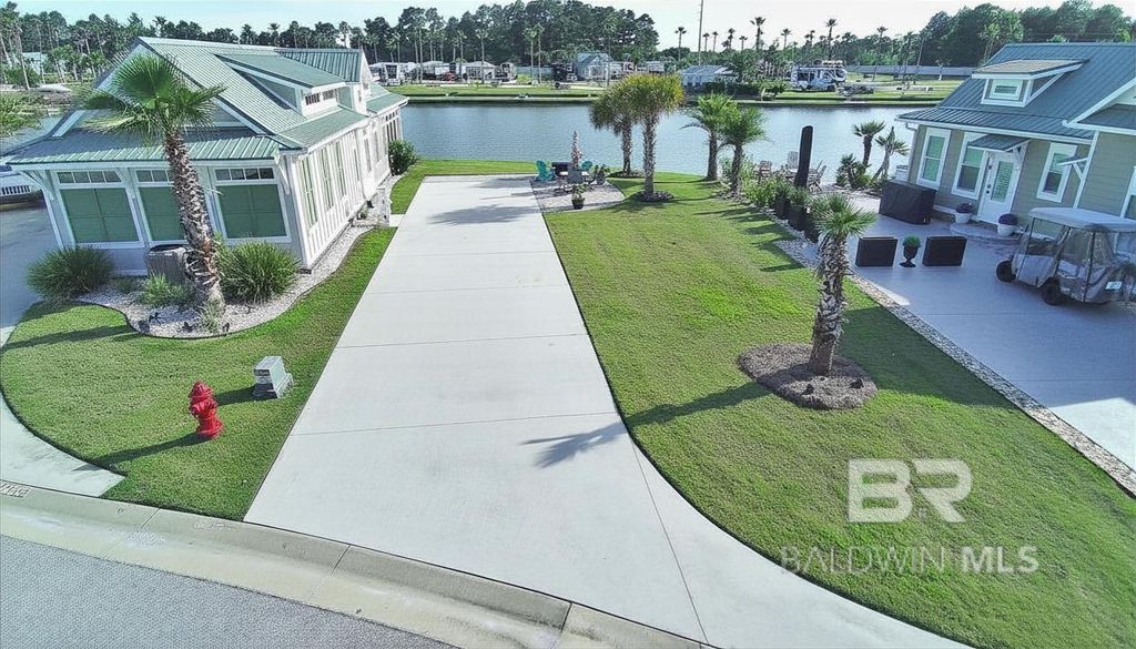 28126 Migratory Way, Elberta, AL 36530