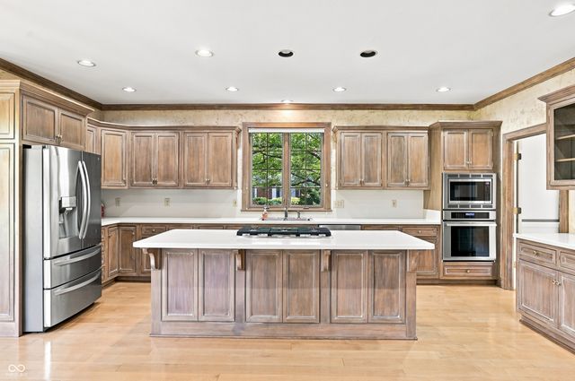 7927 Beaumont Green West Drive, Indianapolis, IN 46250