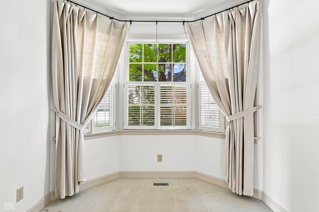 7927 Beaumont Green West Drive, Indianapolis, IN 46250