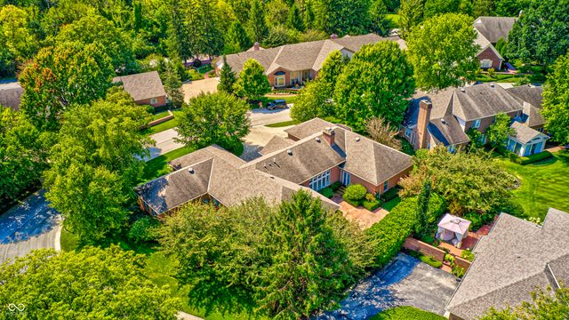7927 Beaumont Green West Drive, Indianapolis, IN 46250